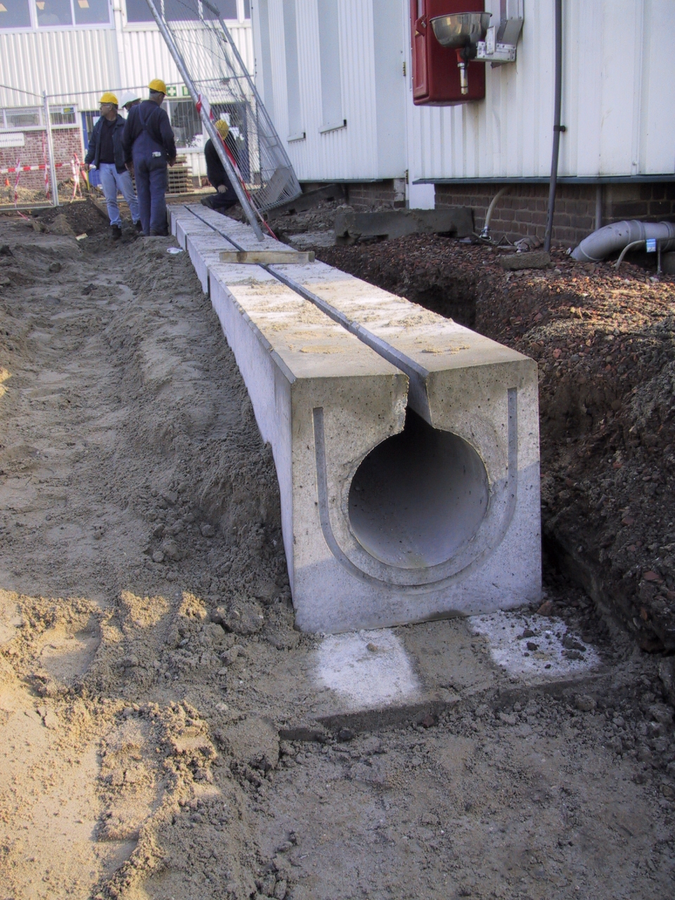 LEVERANCIER VOOR WEG- EN WATERBOUW